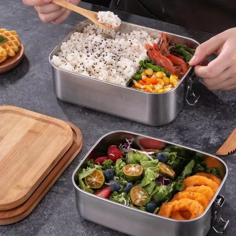علبة طعام بنتو على الطراز اليا - مراجعة Bento Box وسعره